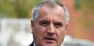 ZASLUŽENO – RADOVANU VIŠKOVIĆU NAJVEĆE PRIZNANJE OPŠTINE NEVESINJE: Višković nastavlja da dokazuje posvećenost ravnomjernom razvoju svakog dijela Republike