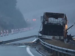 Detalji tragedije: Žena sa dvoje djece u rukama izgorjela ispred vrata autobusa