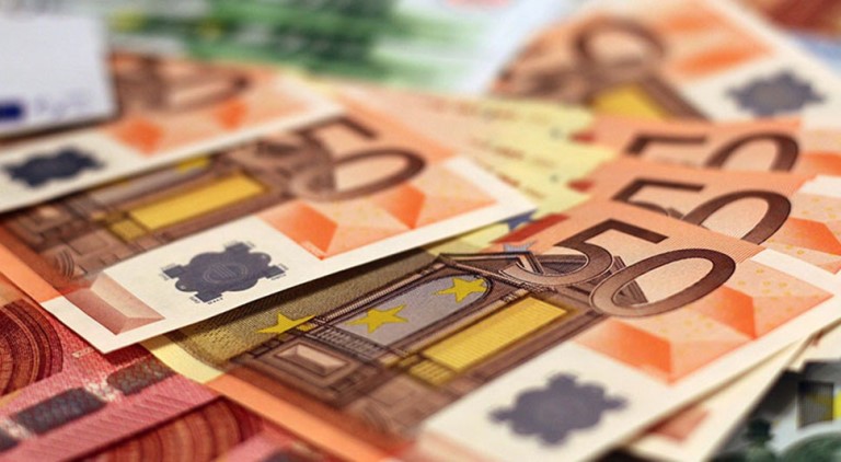 Drastičan skok plata u komšiluku: Spajić najavio minimalac od 1.000 do 1.400 evra
