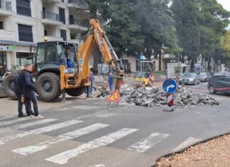 Izmjena režima saobraćaja na raskrsnici gdje se gradi novi kružni tok