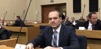 GRAĐANI PETI PUT NAGRADILI RAD I DALI POVJERENJE – Ilija Taminžija sa najdužim stažom u NS RS