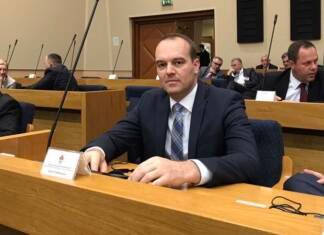 TAMINDŽIJA SAVJETOVAO MINIĆU: Neka vam kadrovi dostave bar sliku fakulteta (video)