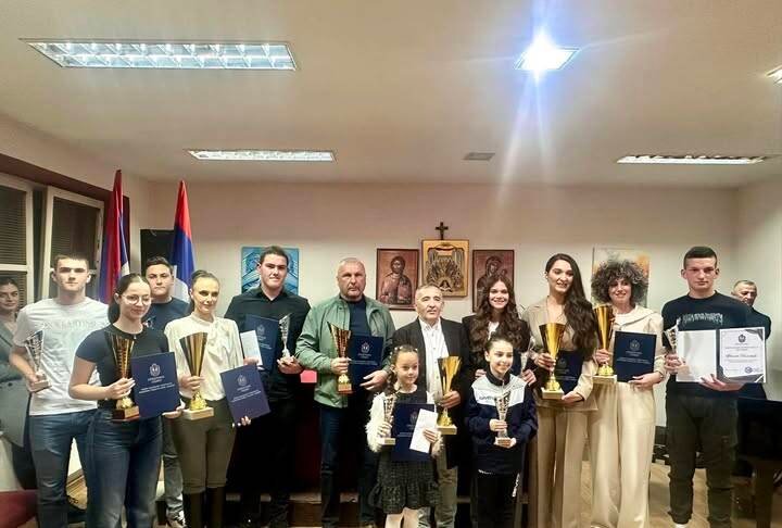 Nagrade za najbolje sportiste i sportske klubove u Gacku (FOTO)