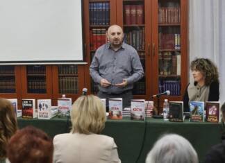 Promovisan roman „Oganj“ – snažna i potresna priča o stradanju Srba na Kosovu i Metohiji/FOTO/