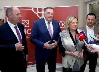 SNSD u Trebinju organizovao proslavu Dana žena: Među gostima i Dodik