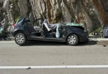 (FOTO) STRAVIČNA NESREĆA KOD KOTORA Sudarili se kamion i auto, jedna osoba poginula! Na licu mesta JEZIV prizor