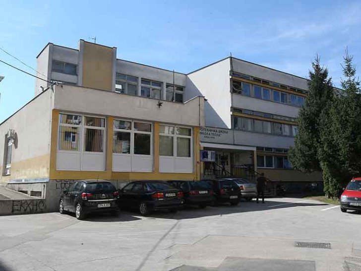 20260406081739_628705