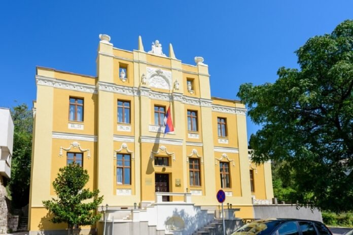 vladicanski-dvor-mostar-1-696x464