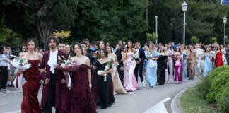 /FOTO/ Svečano veče za maturante trebinjske gimnazije