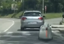 /VIDEO/Ljudi u nevjerici zbog prizora na putu u Herceg Novom: ”Svemirsko” vozilo izazvalo brojne komentare
