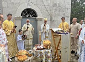 Petropavlov manastir proslavio krsnu slavu (FOTO)