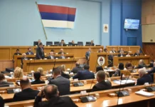 Nastavak sjednice NS RS: Povećanje plata pred poslanicima