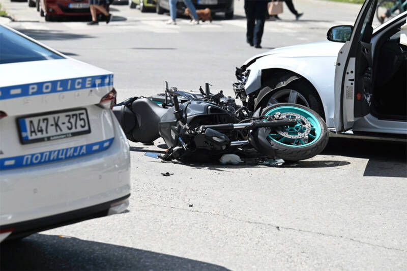policija-saobracajna-nesreca