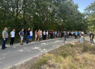 Više desetina mještana na protestu: „Neko mora odgovarati za požare“