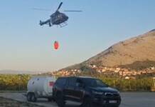 I dalje gori kod Trebinja, vatru gasi i helikopter