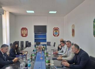 Ministar Bubić u Ljubinju, sastanak sa načelnikom i lokalnim privrednicima