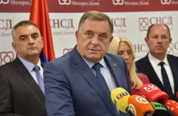 Dodik: Imaćemo 35 poslanika, slavićemo pobjede naših kandidata