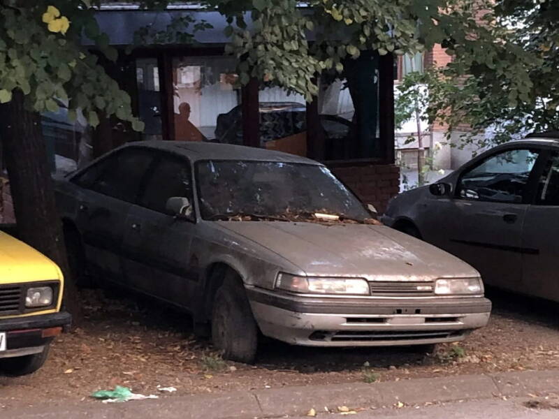 Napusteno auto